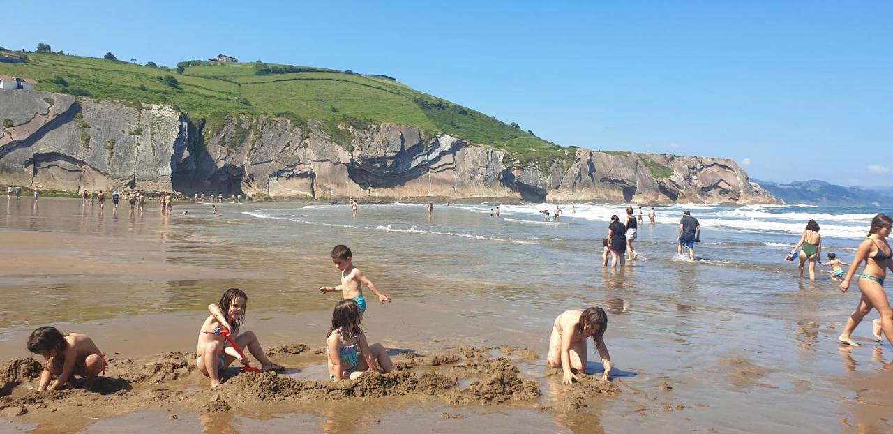 Zubeltzu Torre Villa Zumaia Exterior photo